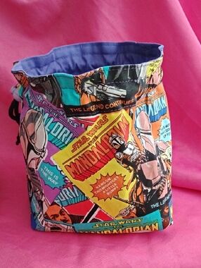 The Mandalorian Comic-Print Mini Drawstring Bag - Purple Accent